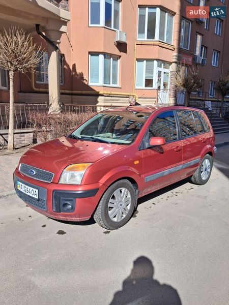 Хэтчбек Ford Fusion 2006 в Киеве