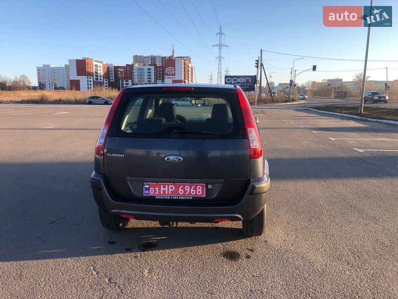 Хэтчбек Ford Fusion 2006 в Луцке