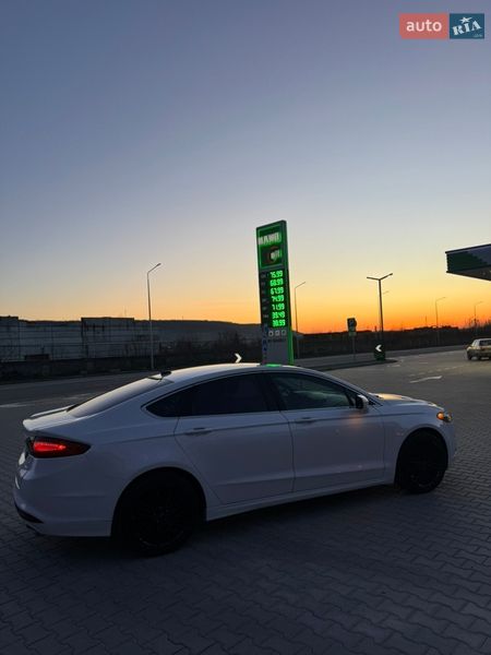 Седан Ford Fusion 2013 в Могилів-Подільському