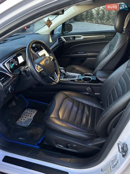 Седан Ford Fusion 2013 в Могилів-Подільському