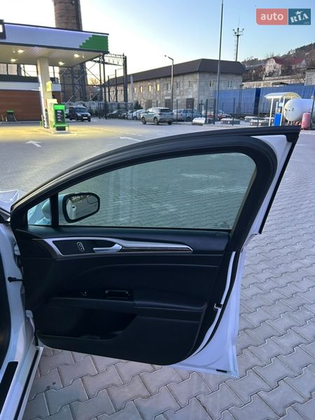 Седан Ford Fusion 2013 в Могилів-Подільському