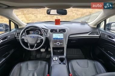 Седан Ford Fusion 2018 в Виннице