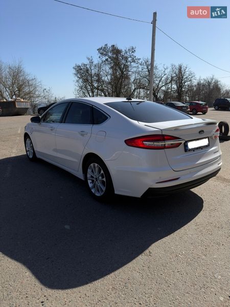 Седан Ford Fusion 2020 в Одессе