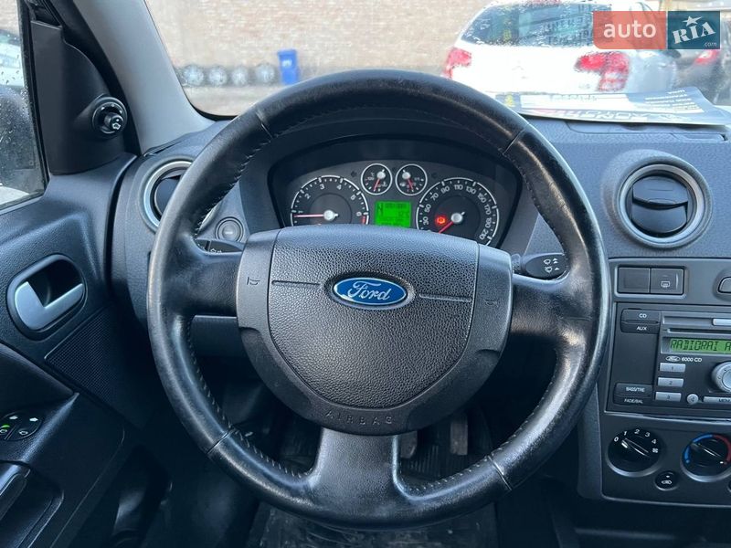 Хэтчбек Ford Fusion 2008 в Коломые