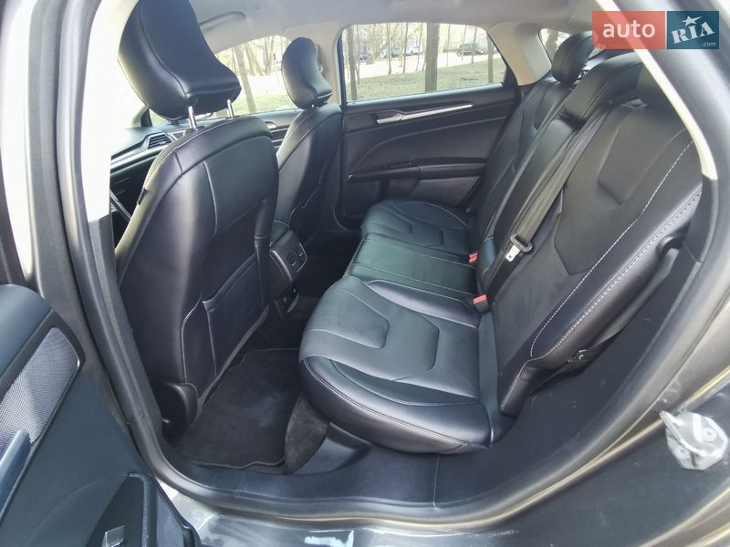 Седан Ford Fusion 2018 в Миколаєві