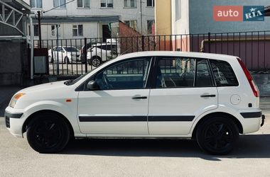 Хэтчбек Ford Fusion 2005 в Хмельницком