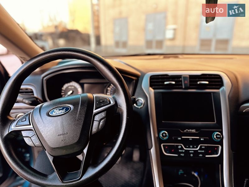 Седан Ford Fusion 2018 в Кривому Розі