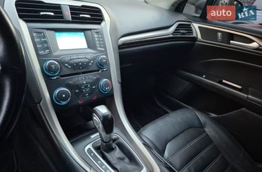 Седан Ford Fusion 2013 в Херсоні