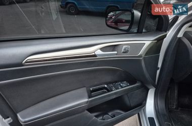 Седан Ford Fusion 2013 в Херсоні