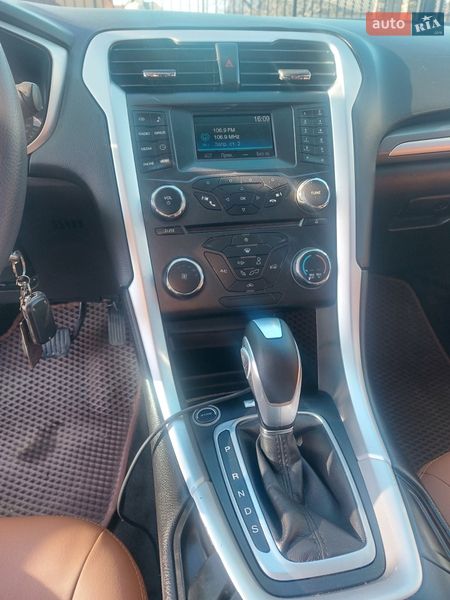 Седан Ford Fusion 2015 в Луцке