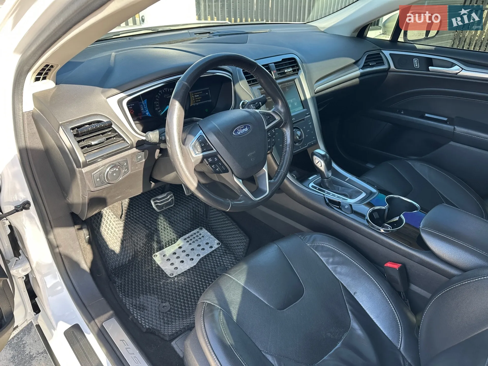 2013 Ford Fusion - мініатюра 23