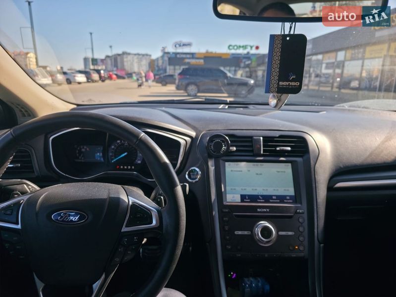 Седан Ford Fusion 2016 в Києві