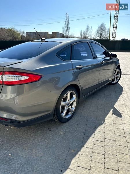 Седан Ford Fusion 2012 в Ужгороде