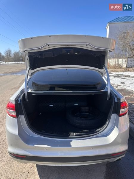 Седан Ford Fusion 2017 в Шостці