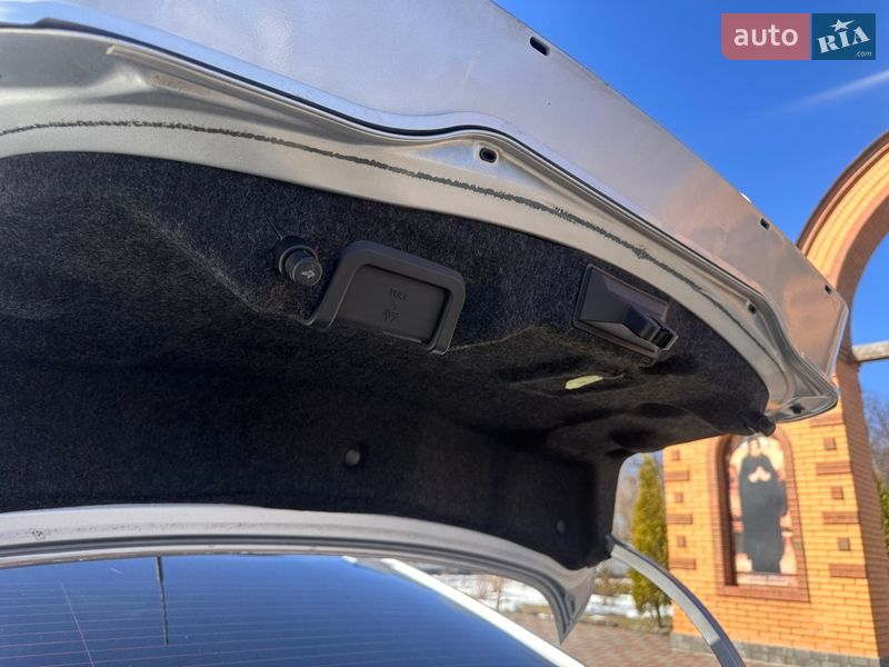 Седан Ford Fusion 2017 в Шостці