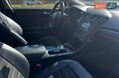 Седан Ford Fusion 2018 в Львове