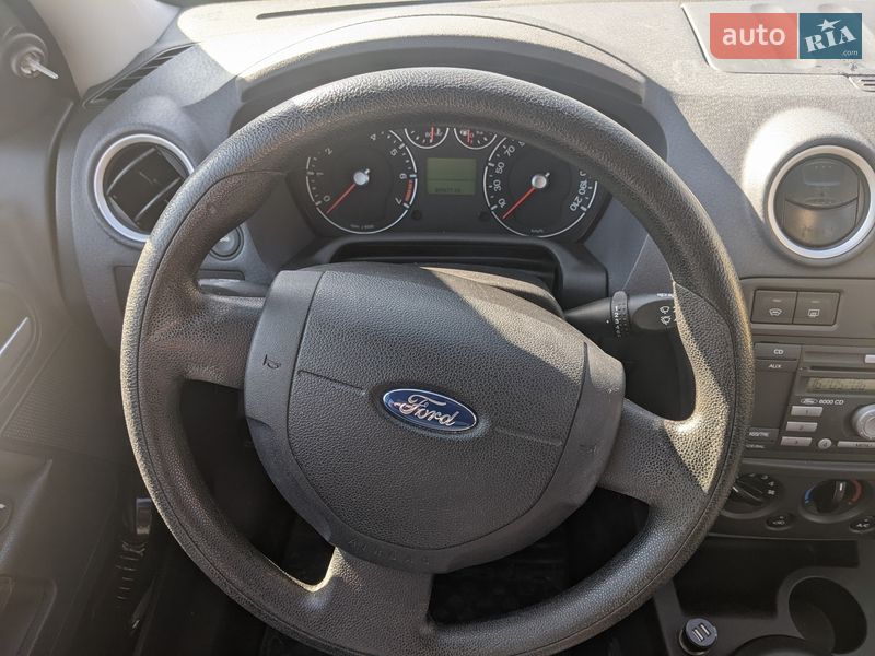 Седан Ford Fusion 2006 в Львове