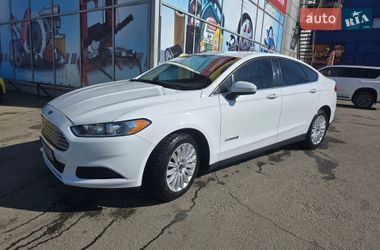 Седан Ford Fusion 2015 в Києві