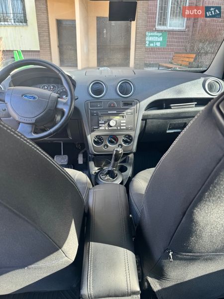 Хэтчбек Ford Fusion 2008 в Днепре