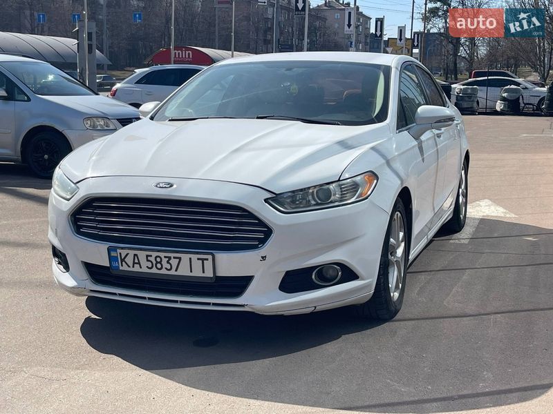 Седан Ford Fusion 2015 в Києві