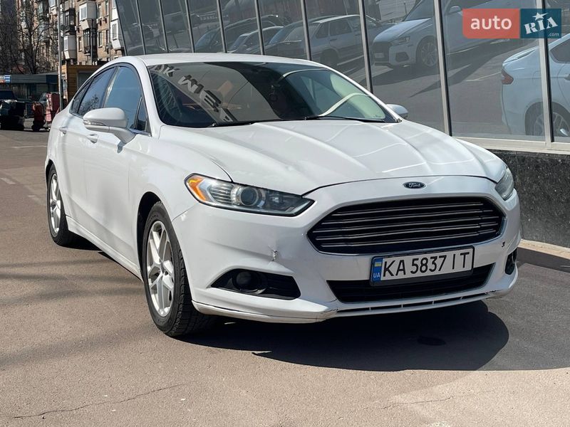 Ford Fusion 2015