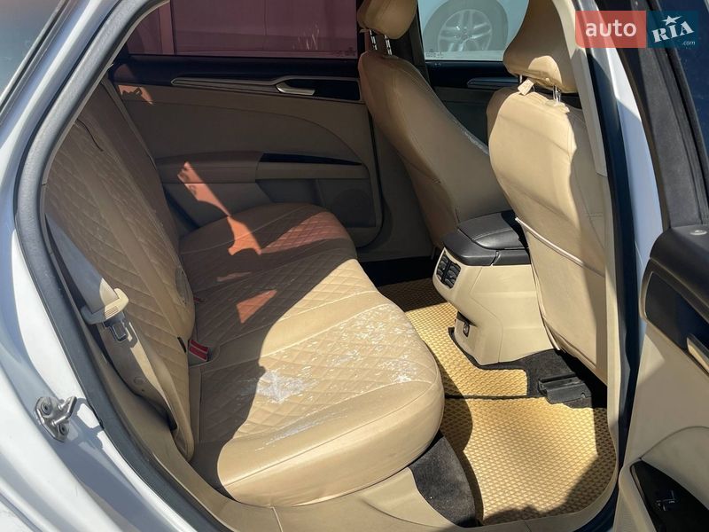 Седан Ford Fusion 2015 в Києві