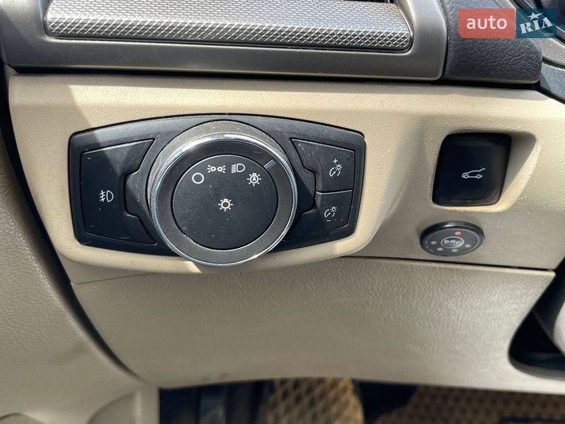 Седан Ford Fusion 2015 в Києві