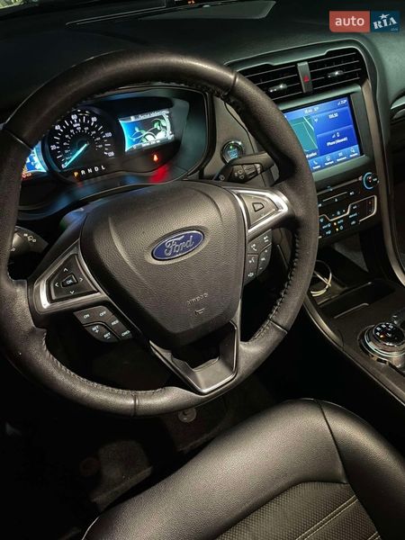 Седан Ford Fusion 2018 в Вышгороде