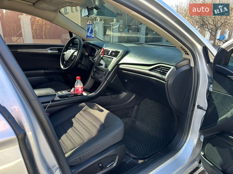 Седан Ford Fusion 2018 в Виннице