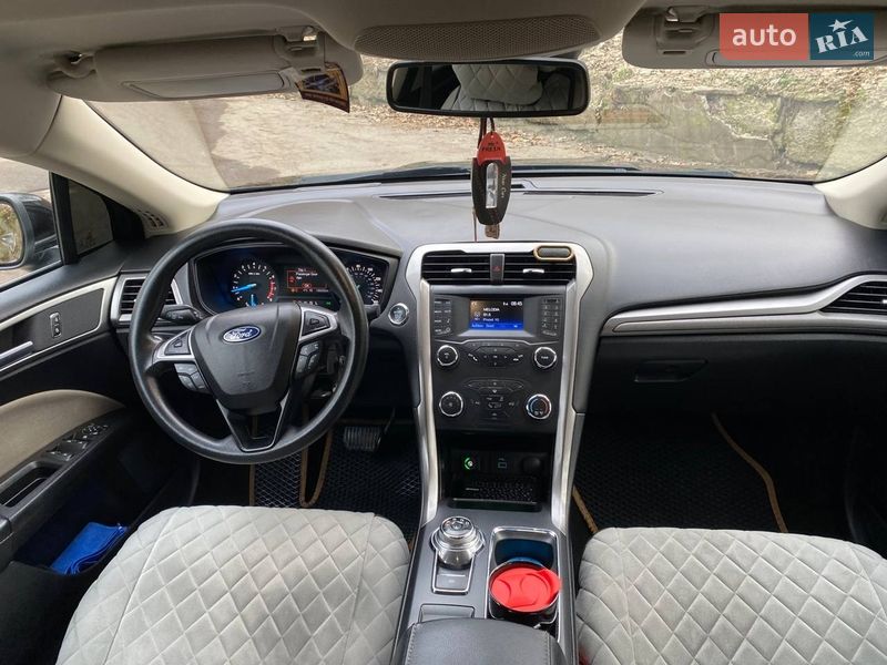 Седан Ford Fusion 2019 в Львове