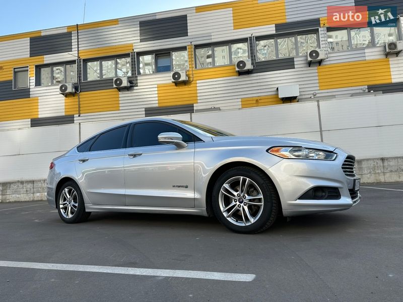 Седан Ford Fusion 2016 в Киеве