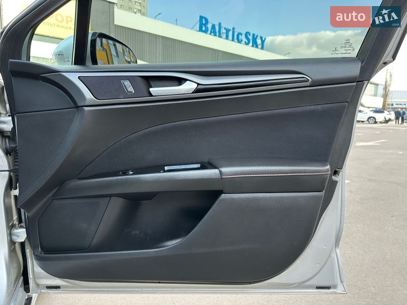 Седан Ford Fusion 2016 в Киеве