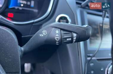 Седан Ford Fusion 2014 в Львові