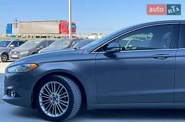 Седан Ford Fusion 2014 в Львові
