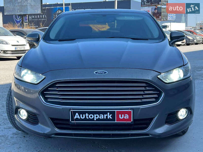 Седан Ford Fusion 2014 в Львові