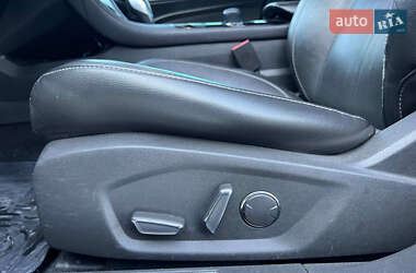 Седан Ford Fusion 2014 в Львові