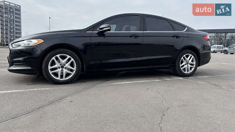 Седан Ford Fusion 2015 в Киеве