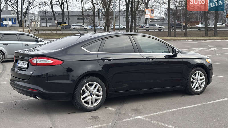 Седан Ford Fusion 2015 в Киеве