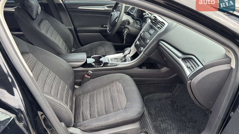 Седан Ford Fusion 2015 в Киеве