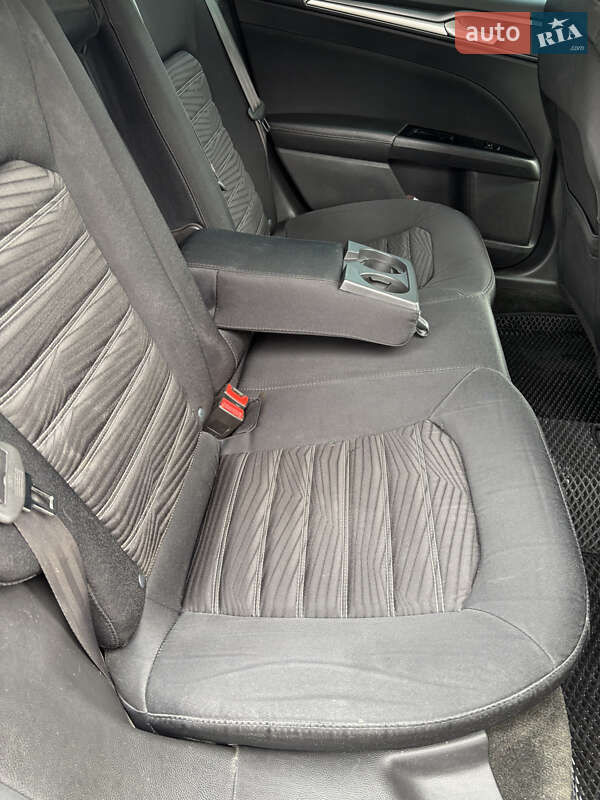 Седан Ford Fusion 2015 в Киеве