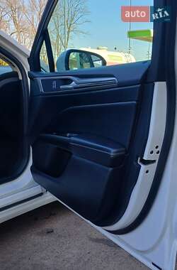 Седан Ford Fusion 2018 в Киеве