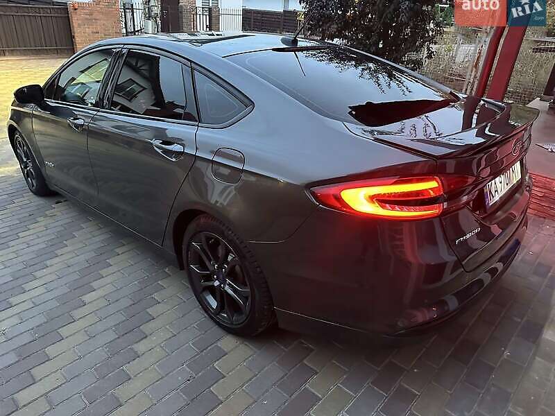 Ford Fusion 2018