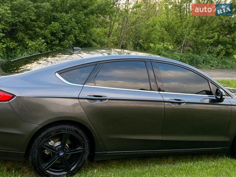 Седан Ford Fusion 2015 в Хмельницком