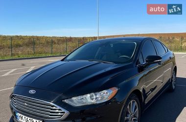 Седан Ford Fusion 2017 в Ровно