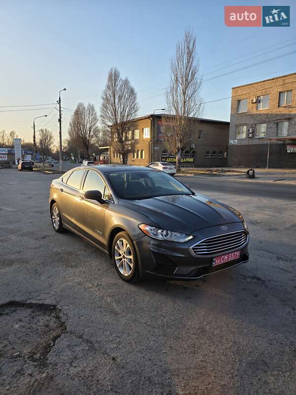 Седан Ford Fusion 2019 в Запорожье