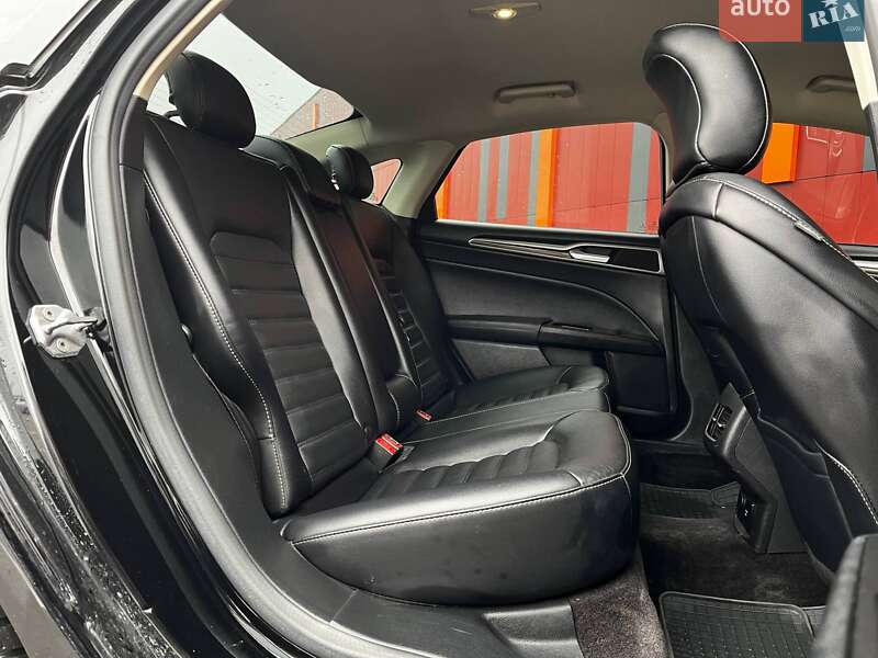 Седан Ford Fusion 2016 в Киеве