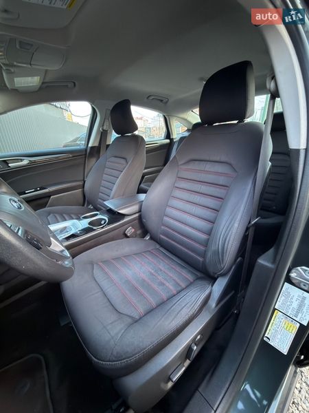 Седан Ford Fusion 2015 в Ивано-Франковске