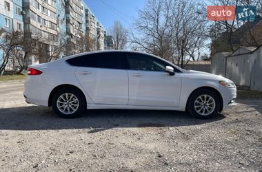 Седан Ford Fusion 2016 в Дніпрі