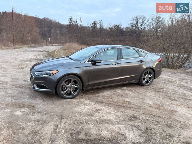 Седан Ford Fusion 2016 в Києві