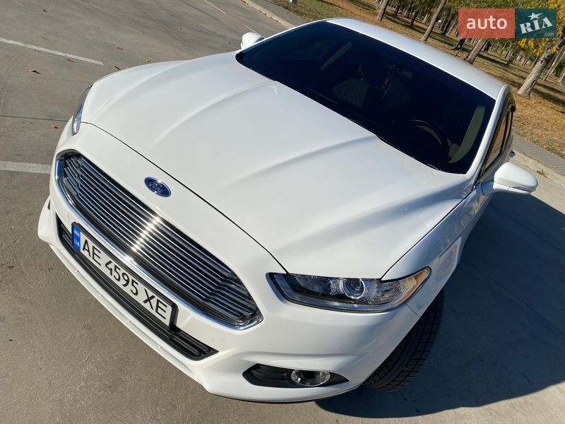 Седан Ford Fusion 2015 в Днепре